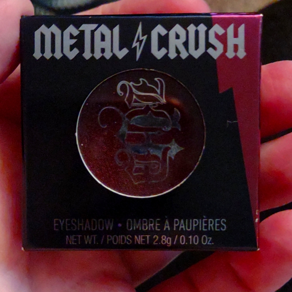 Kat Von D Metal Crush Eyeshadow Raw Power Red